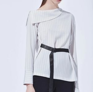 Two Feathers Marcia Top Bell Sleeves‎ Size Large